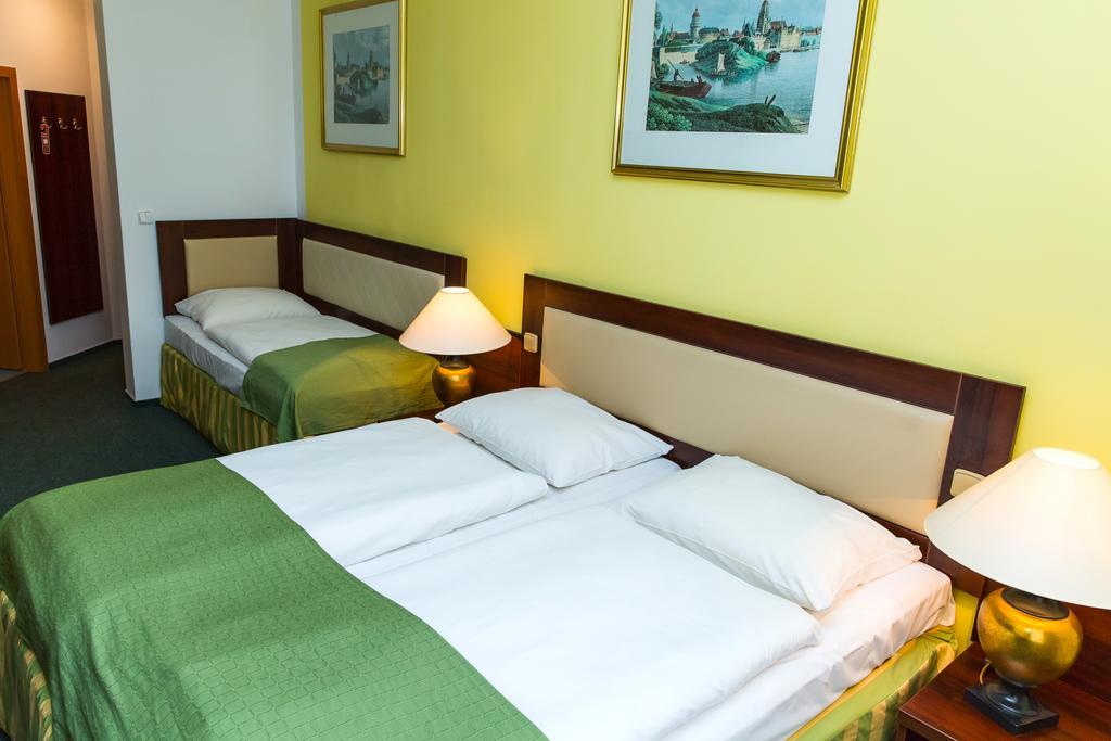 פראג Abe Hotel מראה חיצוני תמונה